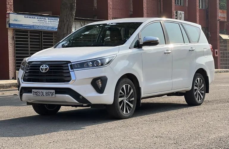 Innova Crysta